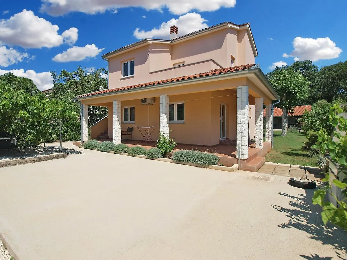 Apartments Stjepan 1573 Fazana Croatia